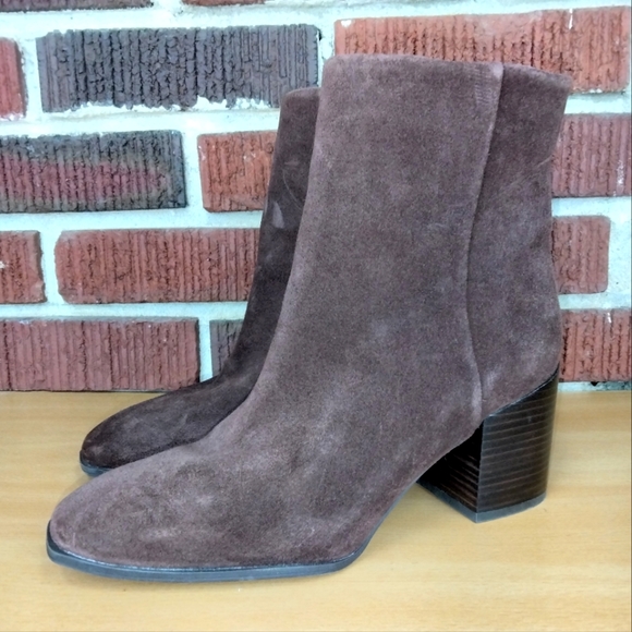 NWOT Nordstrom Novanna Buttery Soft Genuine Suede Ankle Booties in Brown Sz. 9 - Picture 2 of 9